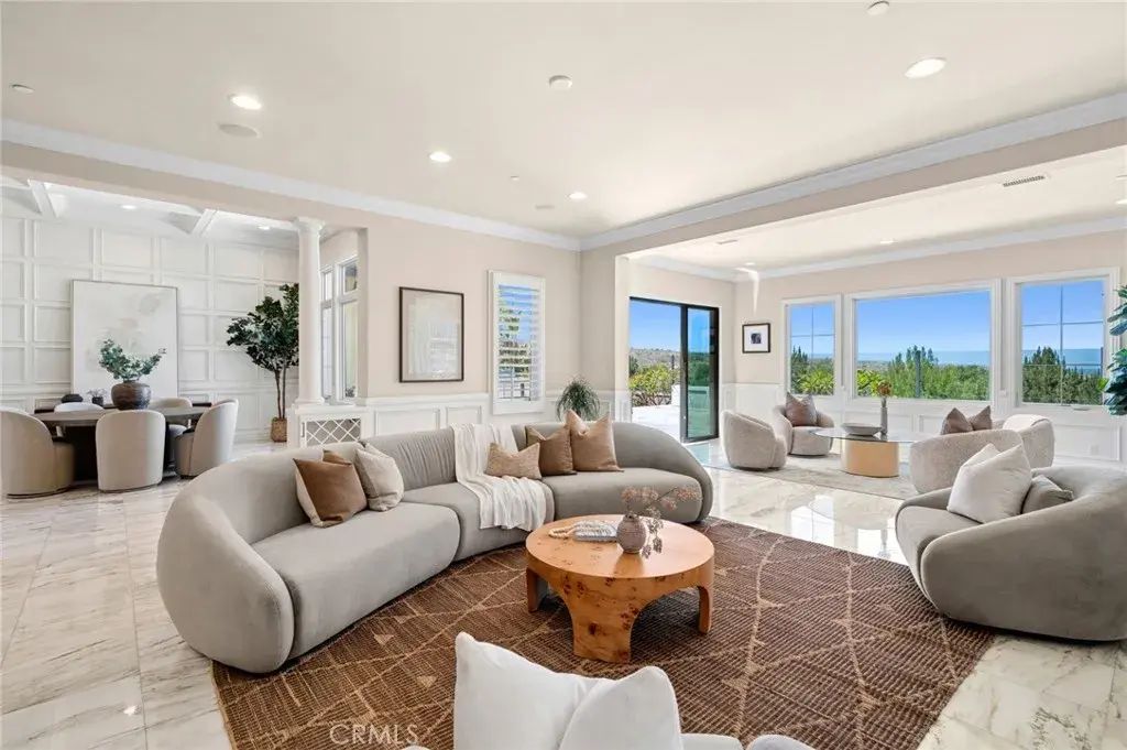 111 Shady Arbor, Irvine