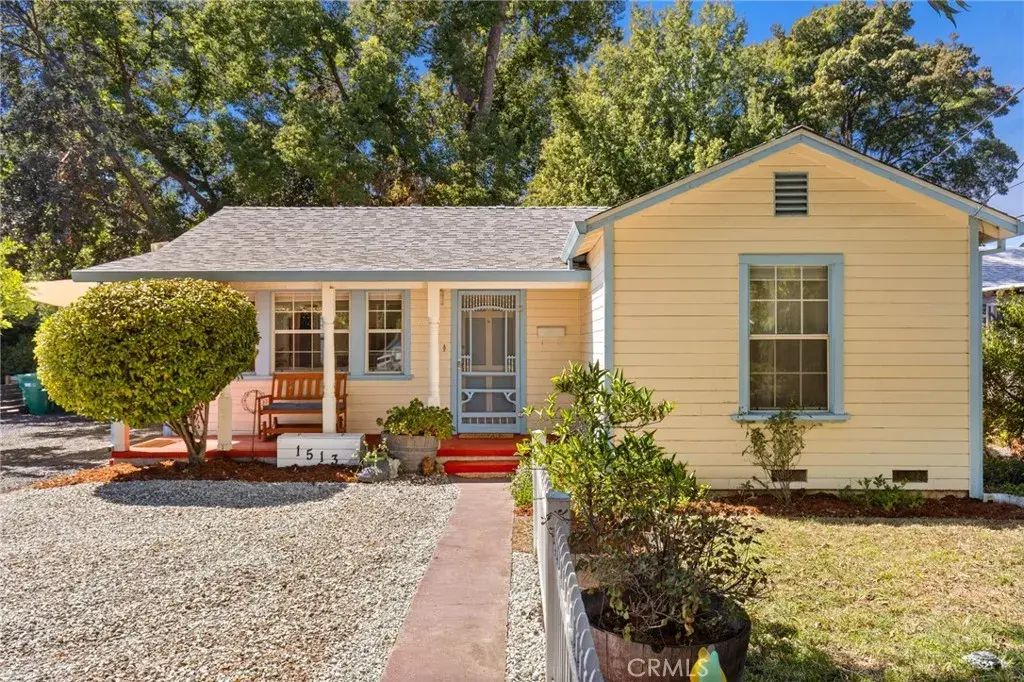 1513 Warner, Chico