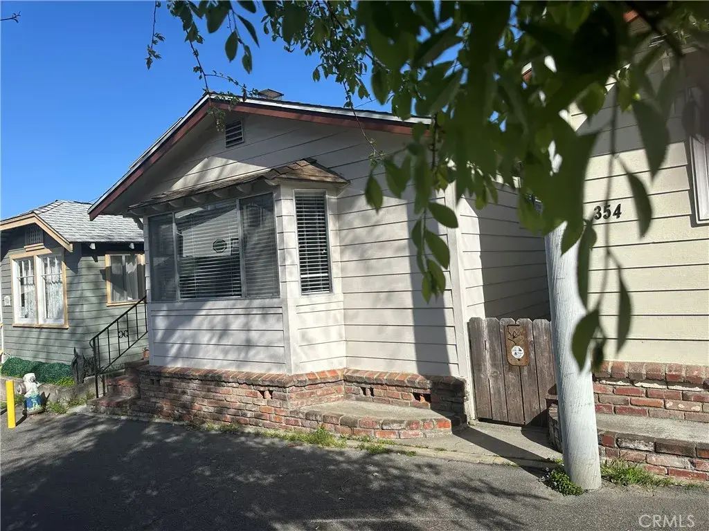 352 Eucalyptus, Avalon