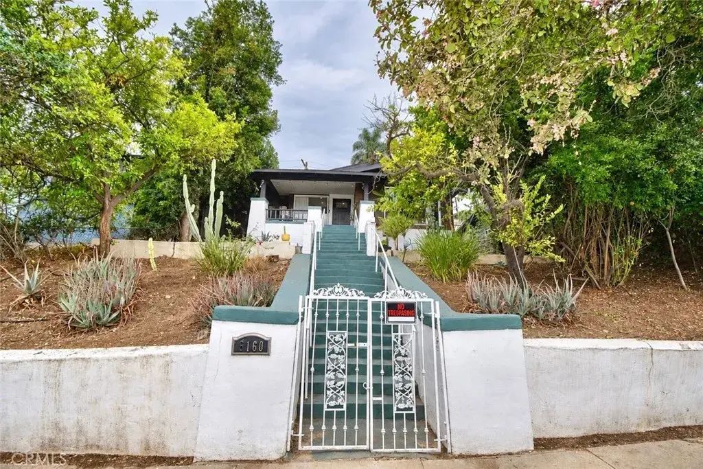 6160 York Boulevard, Los Angeles