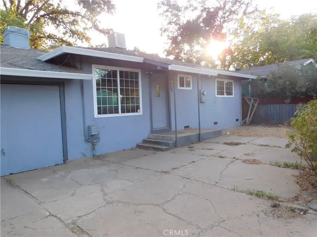 14420 Walnut Avenue, Clearlake