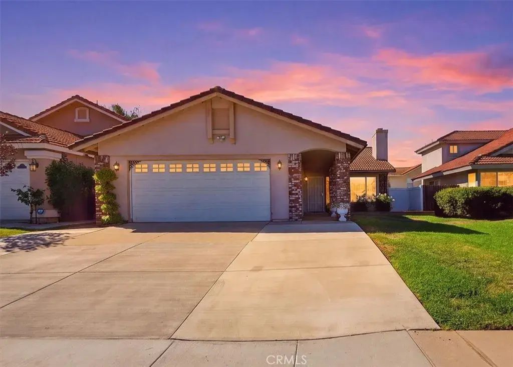 19981 Silvercrest Lane, Riverside