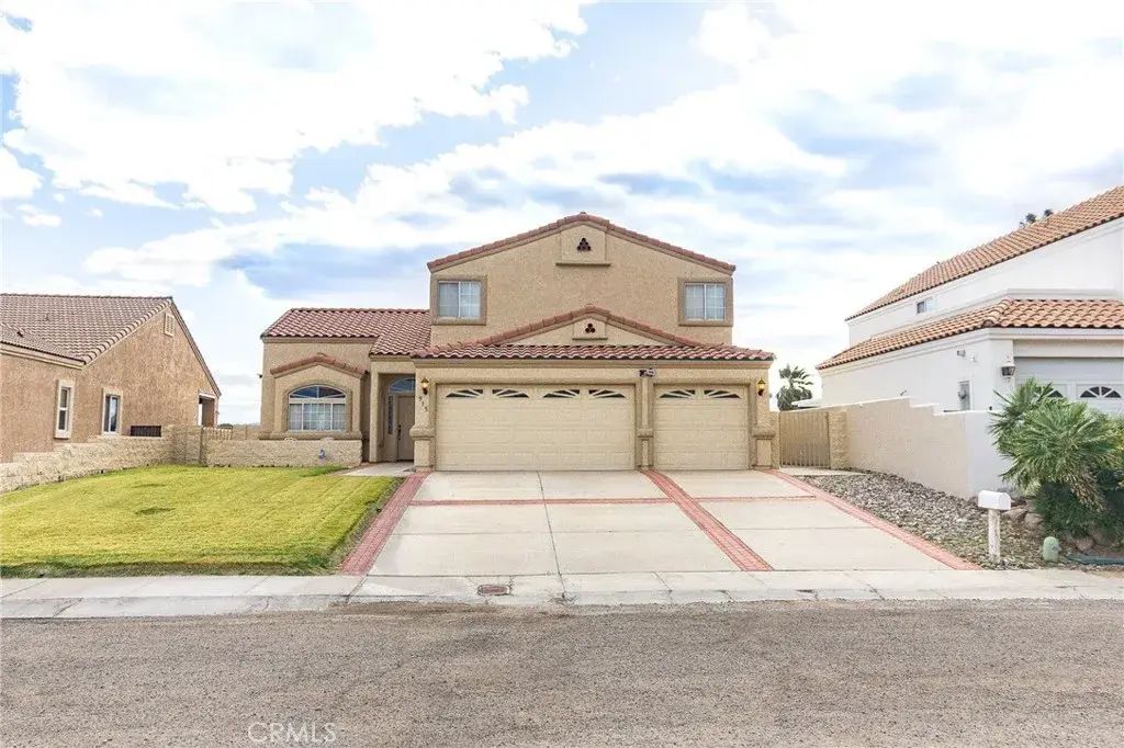 915 Beach Drive, Needles