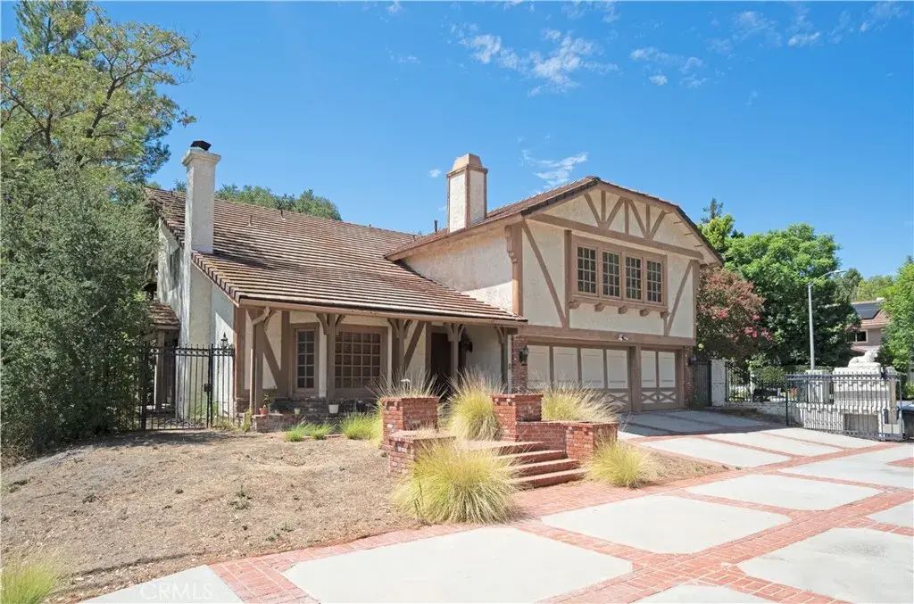 11719 Eddleston Drive, Porter Ranch
