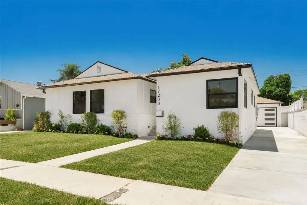 17200 Lanark Street, Lake Balboa