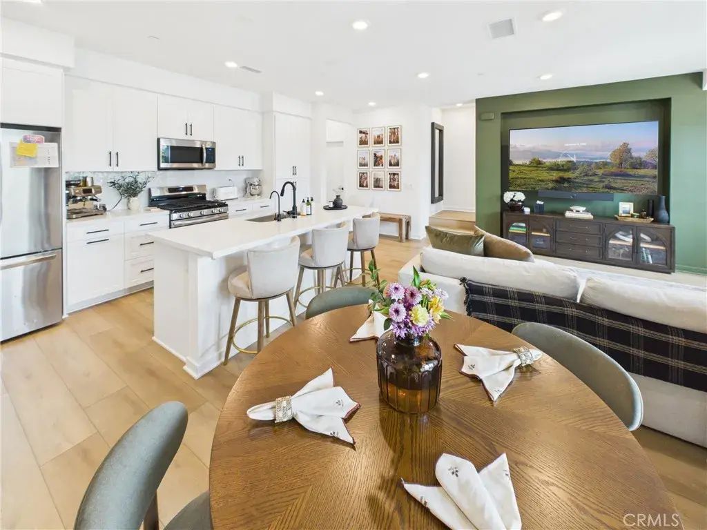 17952 Seaglass Drive, Huntington Beach