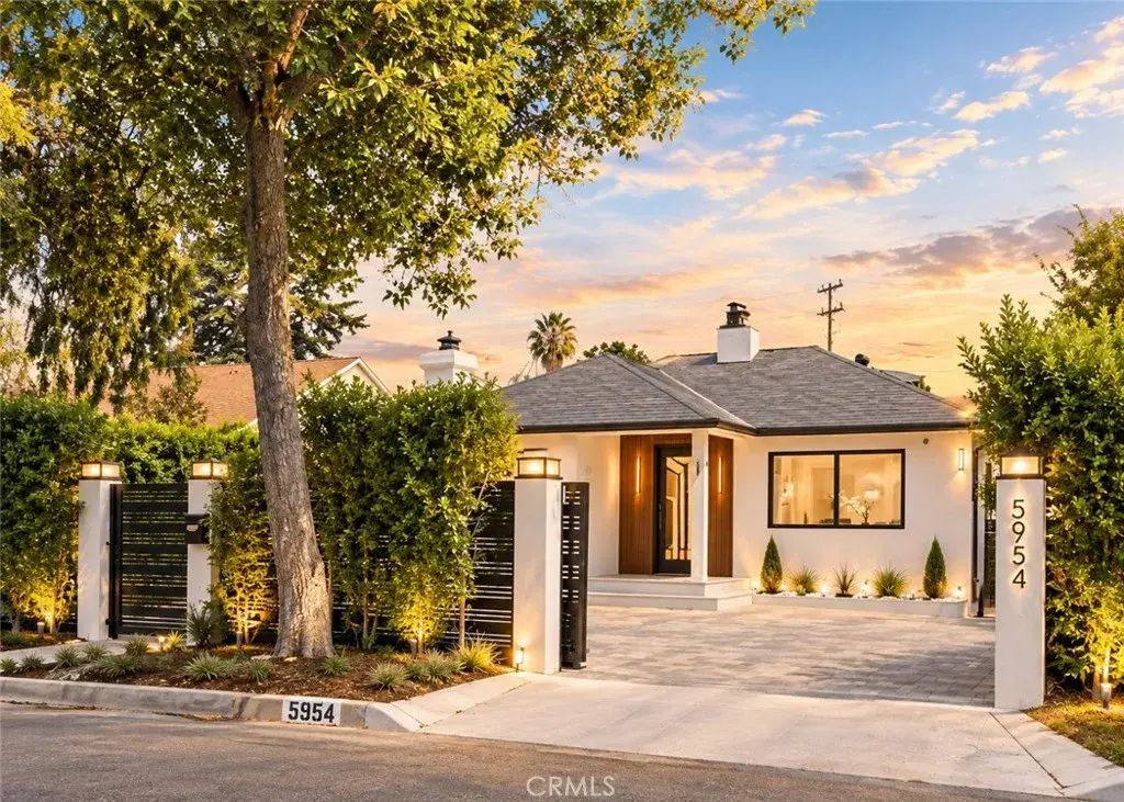 5954 Carpenter Avenue, Valley Village