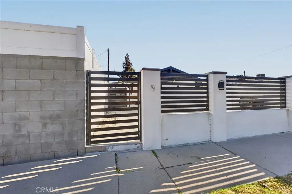 13214 Stagg Street, North Hollywood