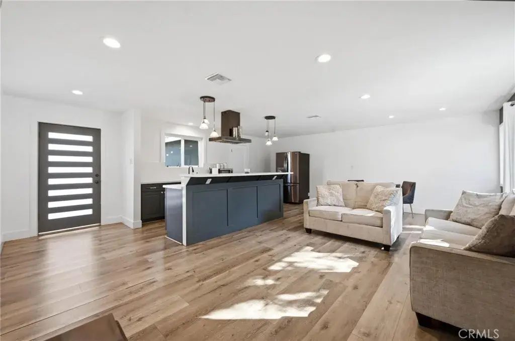 14975 Florentine Street, Sylmar
