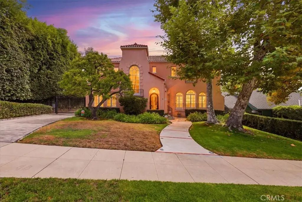 2240 N Berendo, Los Angeles