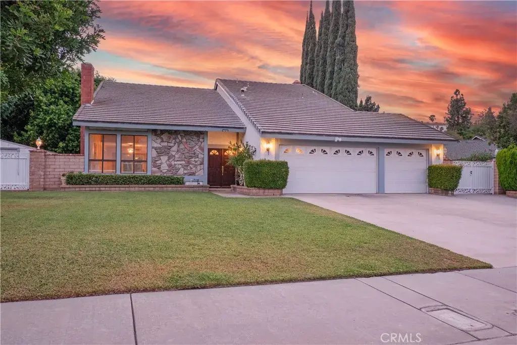 2262 Century Avenue, Riverside