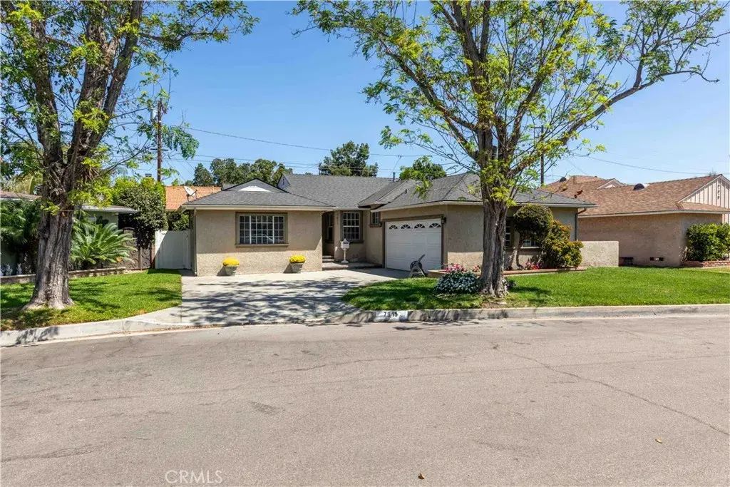 7811 Adoree, Downey