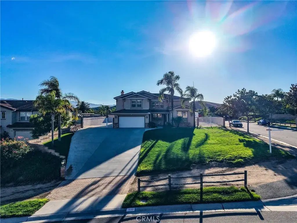 1560 Dodge Way, Norco
