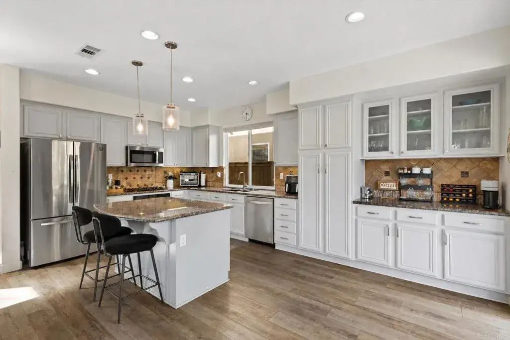 1300 Enchante Way, Oceanside