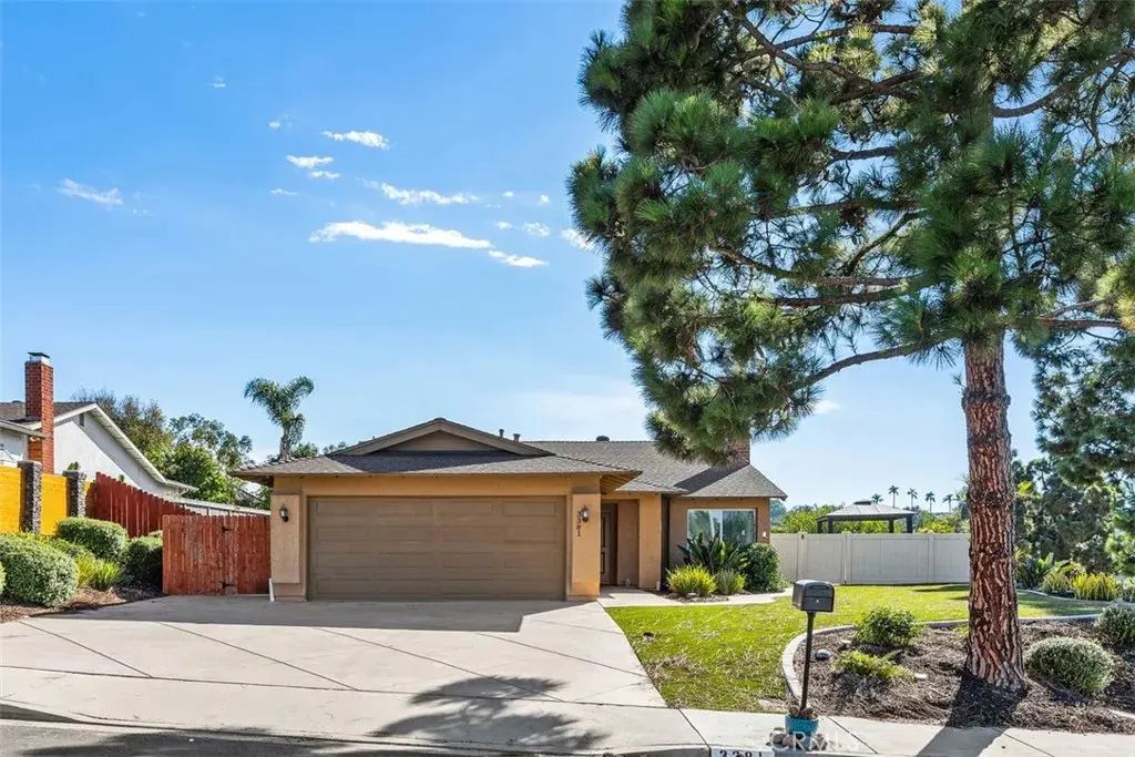 3381 Garibaldi, Carlsbad