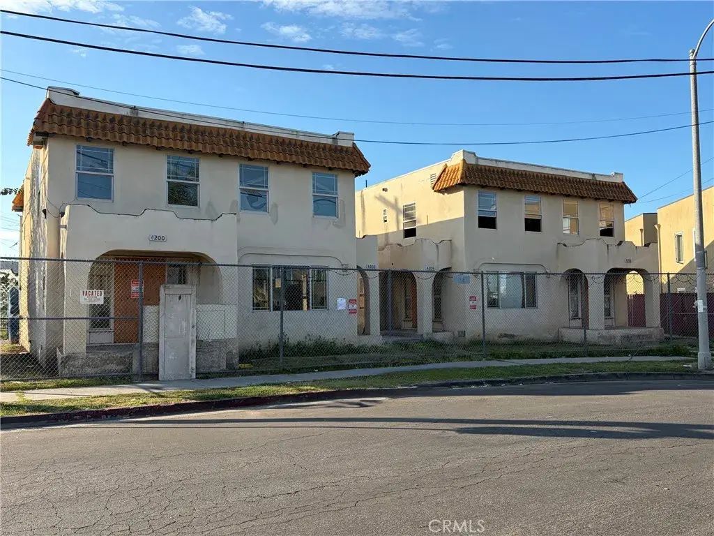 4200 W 28th, Los Angeles