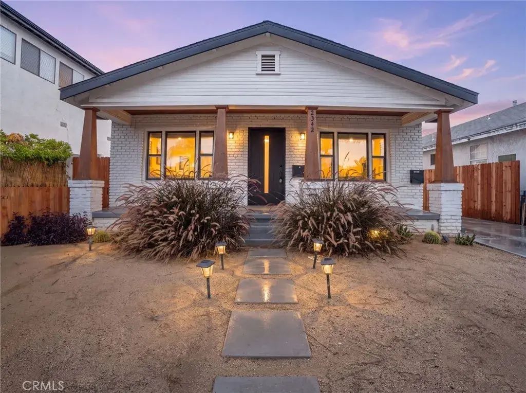2342 S Cochran, Los Angeles