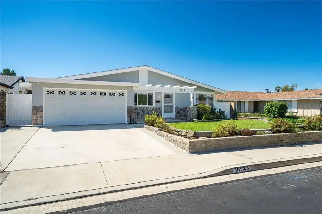 18926 Claycrest, Canyon Country