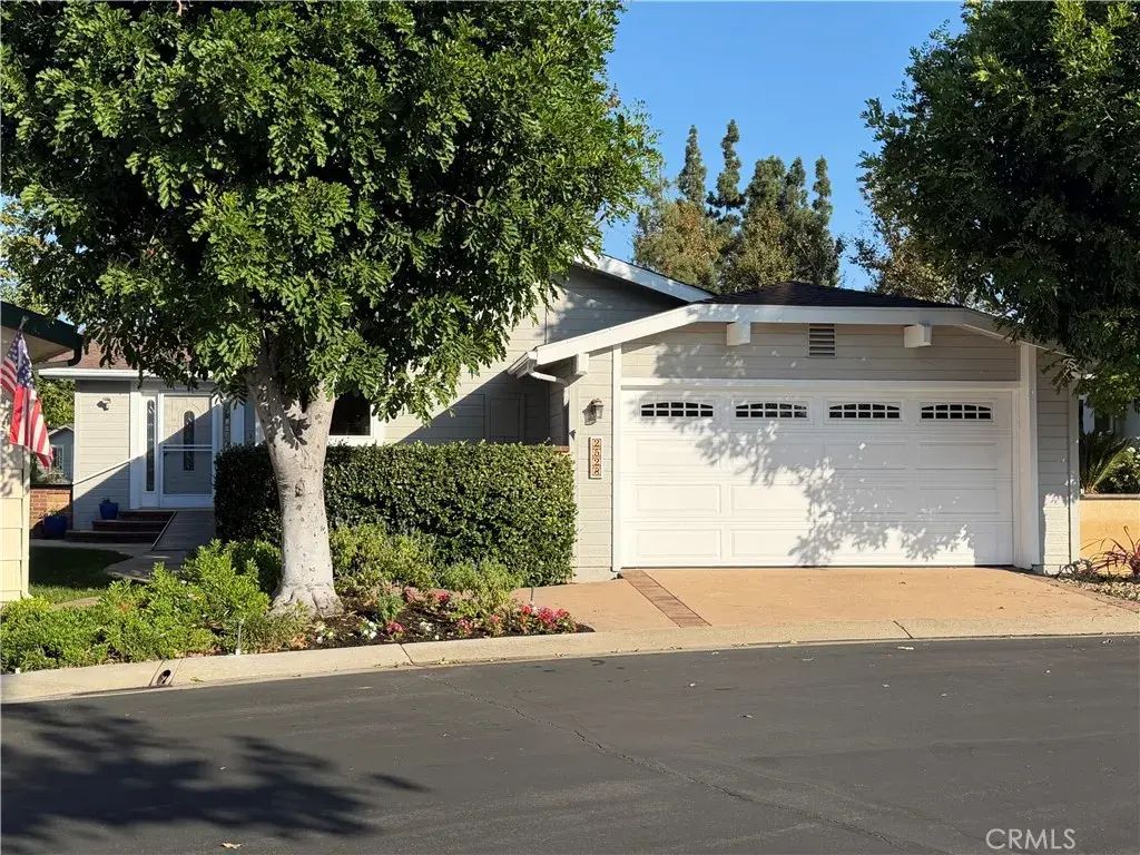 2528 Shadow Lake 130, Santa Ana
