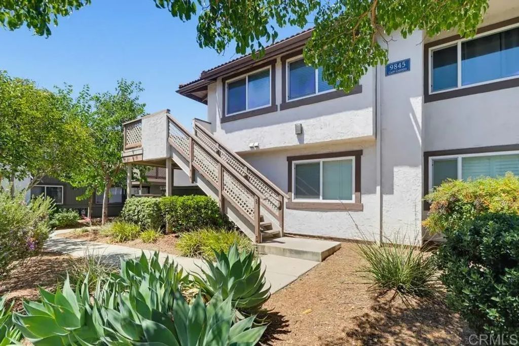 9845 Caspi Gardens Drive 8, Santee