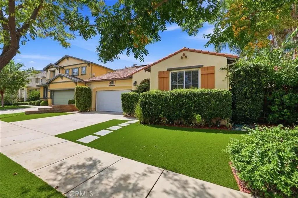 25241 Pacific Crest, Corona