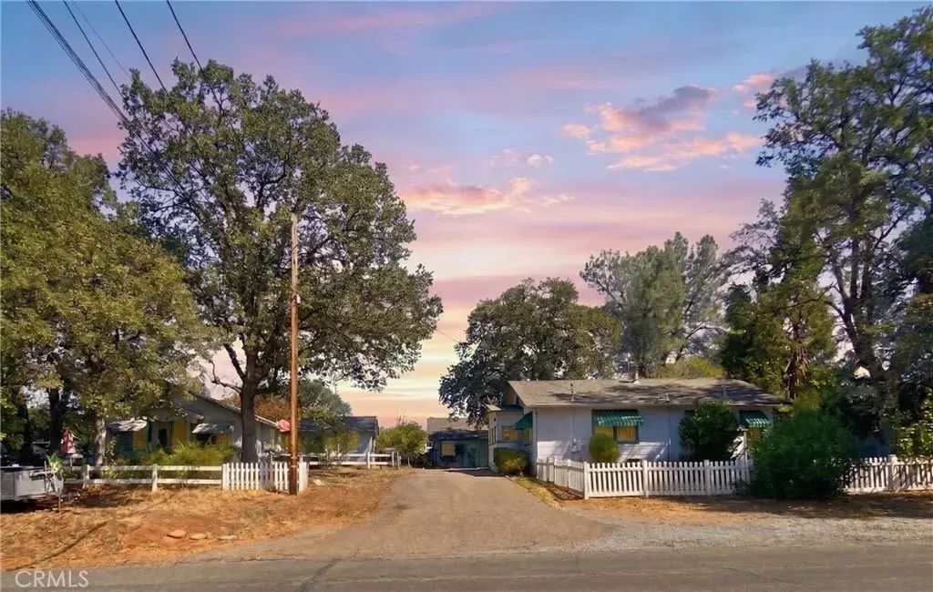 1825 Grand Coulee, Shasta Lake