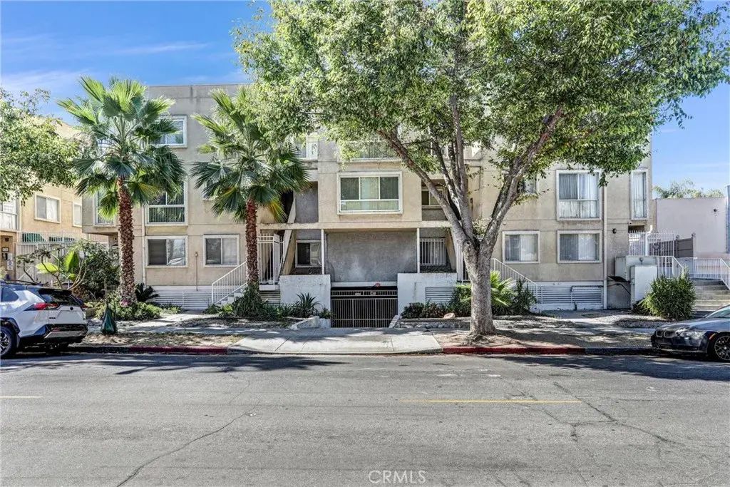116 W Maple 33, Glendale