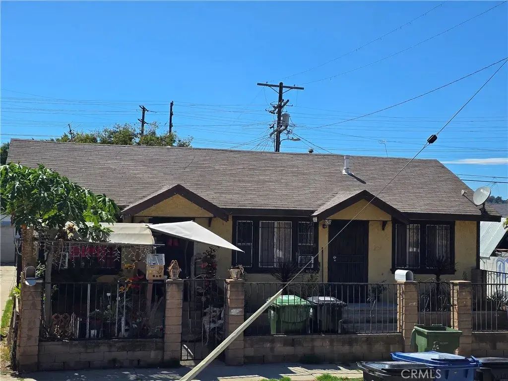 634 Romulo Street, Los Angeles