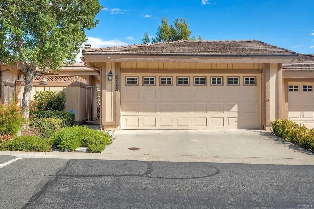 8559 Circle R Valley Lane, Escondido