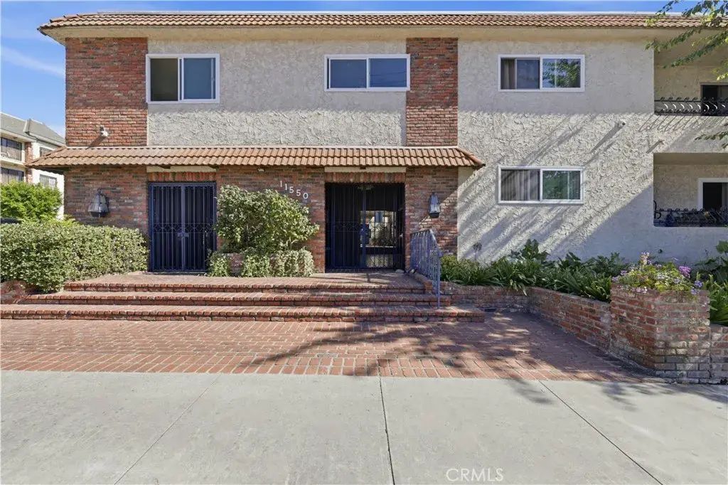 11550 Nebraska Avenue 204, Los Angeles