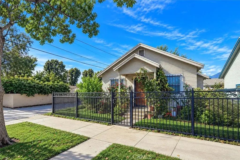 532 S Lemon, Ontario