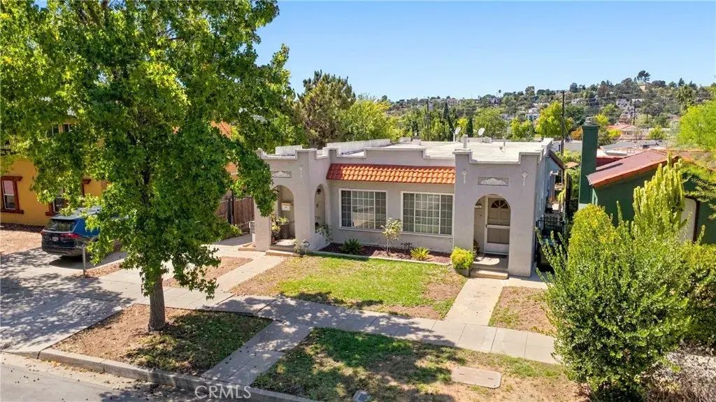 1709 Campus Road, Eagle Rock