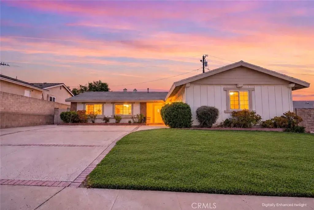 6736 Whitewood Street, Simi Valley