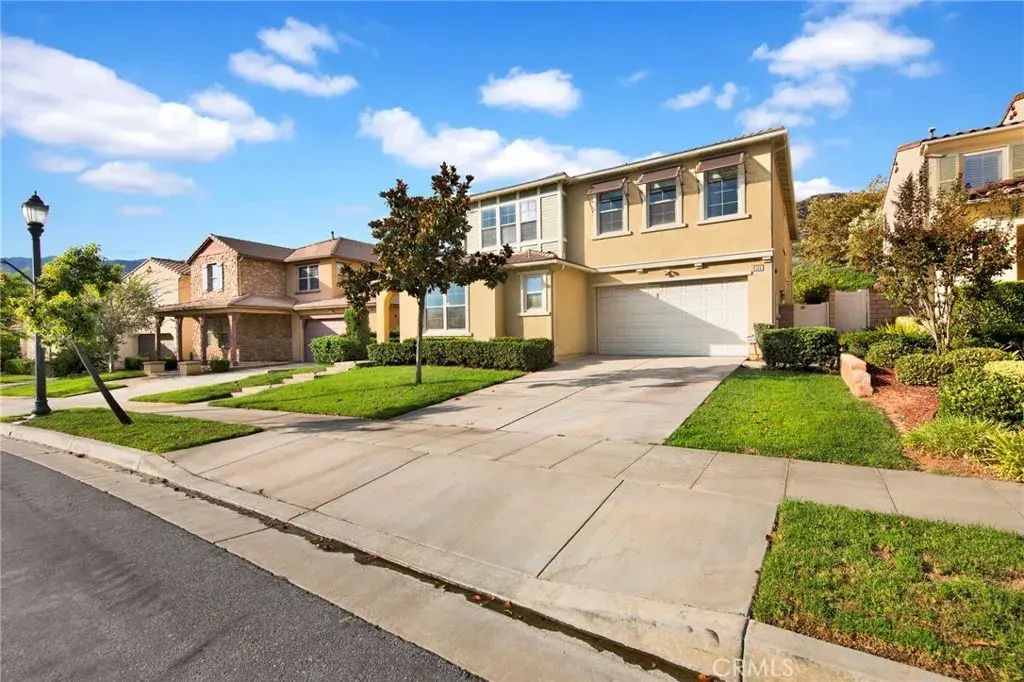 535 E Desert Willow, Azusa
