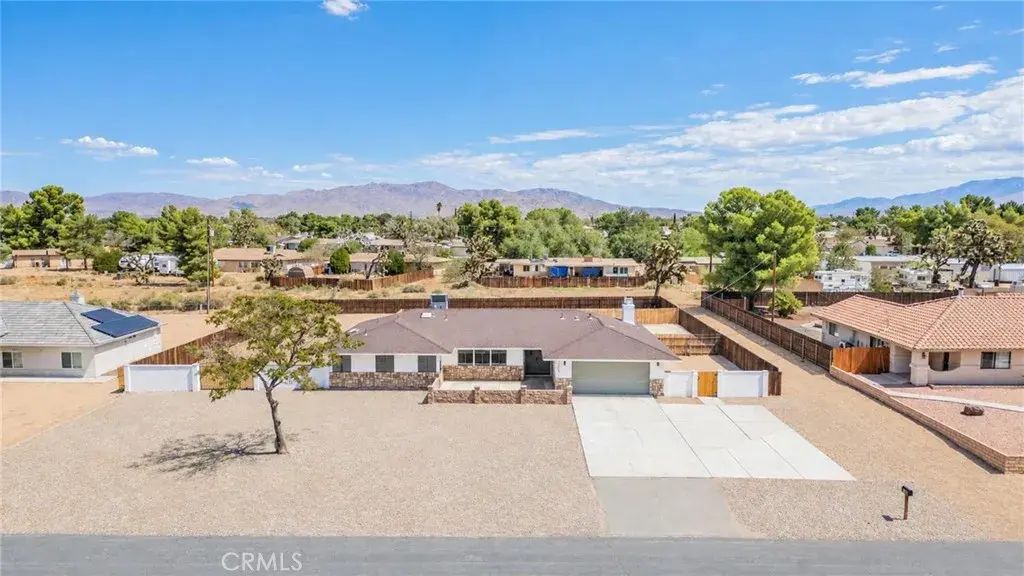 13009 Casco Road, Apple Valley