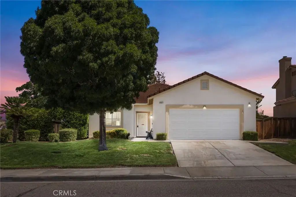 15877 Sapphire Street, Victorville