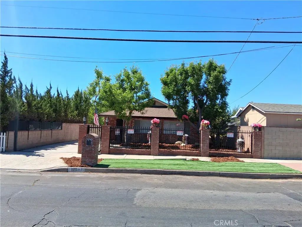 12587 Bradley Avenue, Sylmar