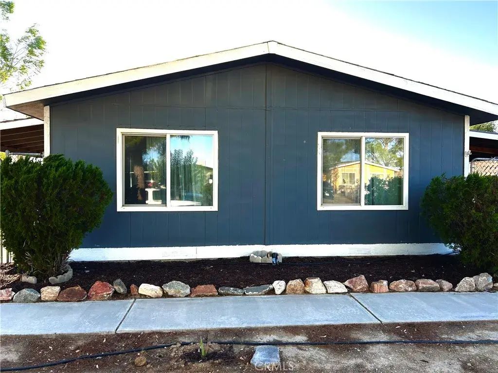 19036 Panther Ave, Adelanto