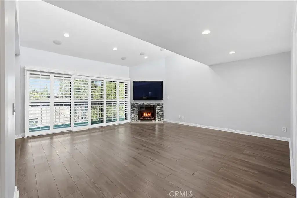 4542 Willis Avenue 302, Sherman Oaks