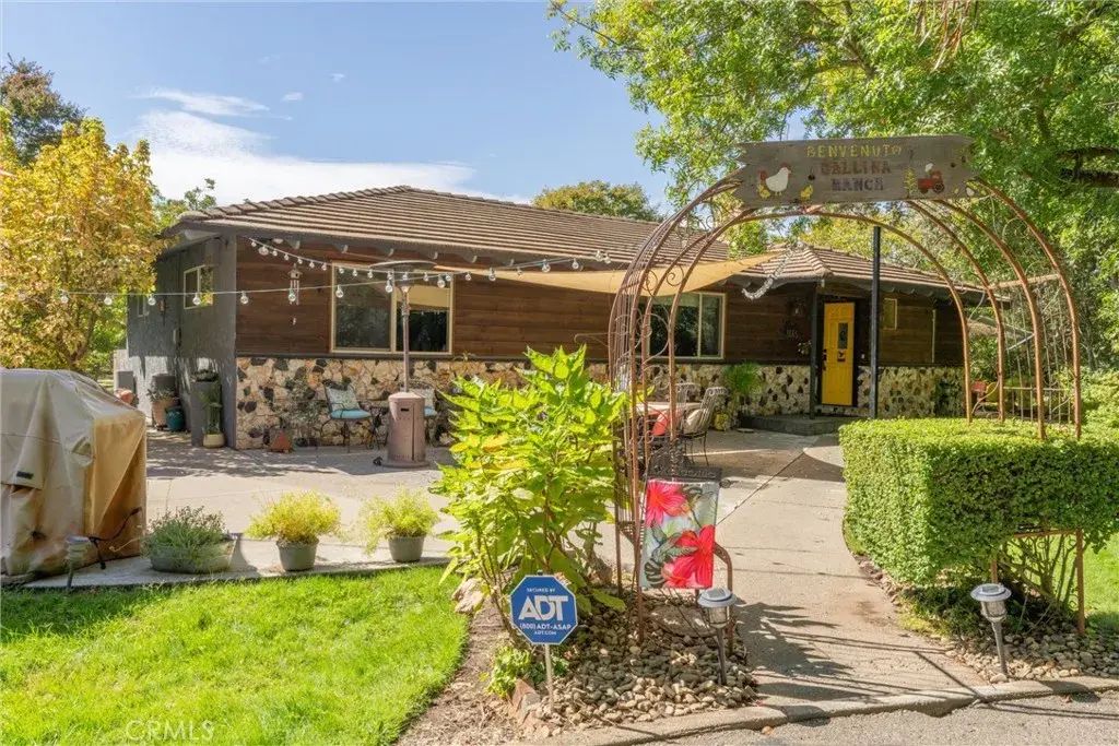 2164 Oak Way, Chico
