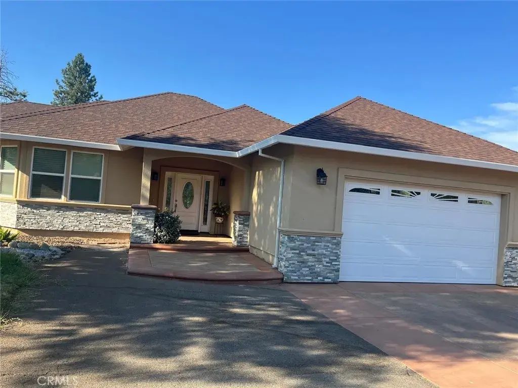 1549 West, Paradise
