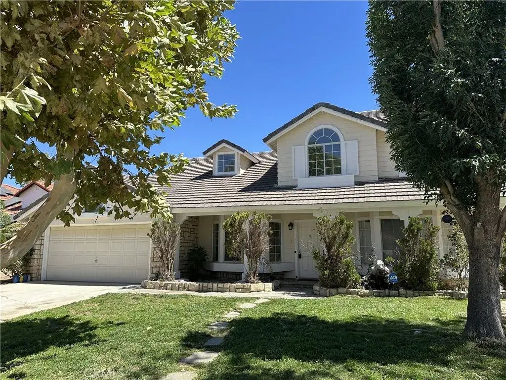 37048 Velutina, Palmdale