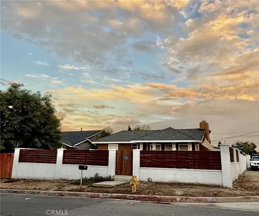 15096 Paddock Street, Sylmar
