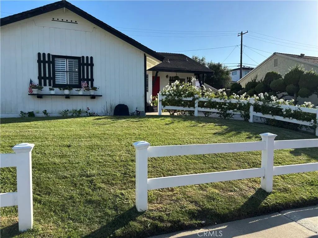 4924 W Carson, Torrance
