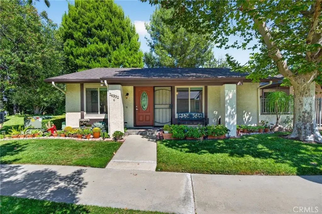 26332 Oak Highland C, Newhall