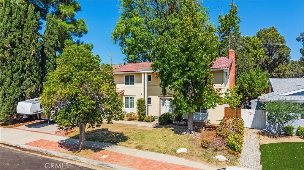 23709 Community Street, West Hills