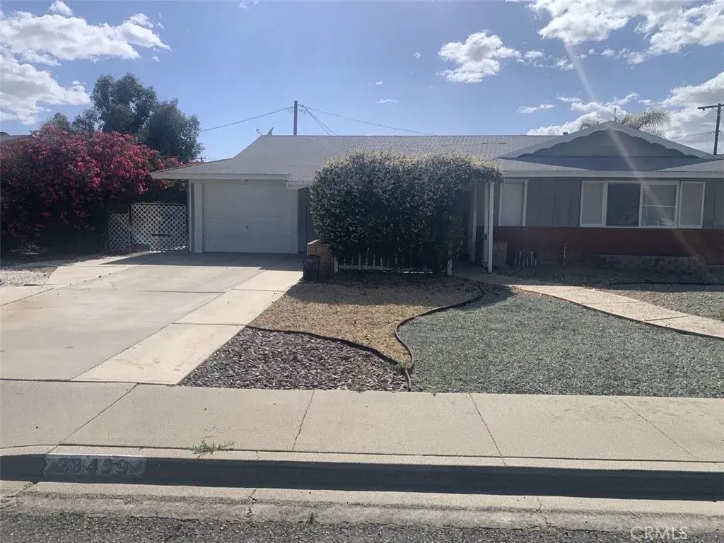 28459 E Worcester, Sun City