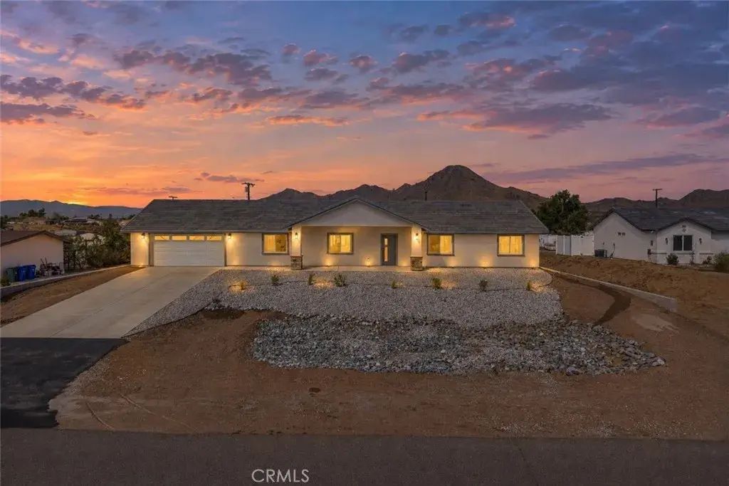 16218 Quantico Rd E, Apple Valley