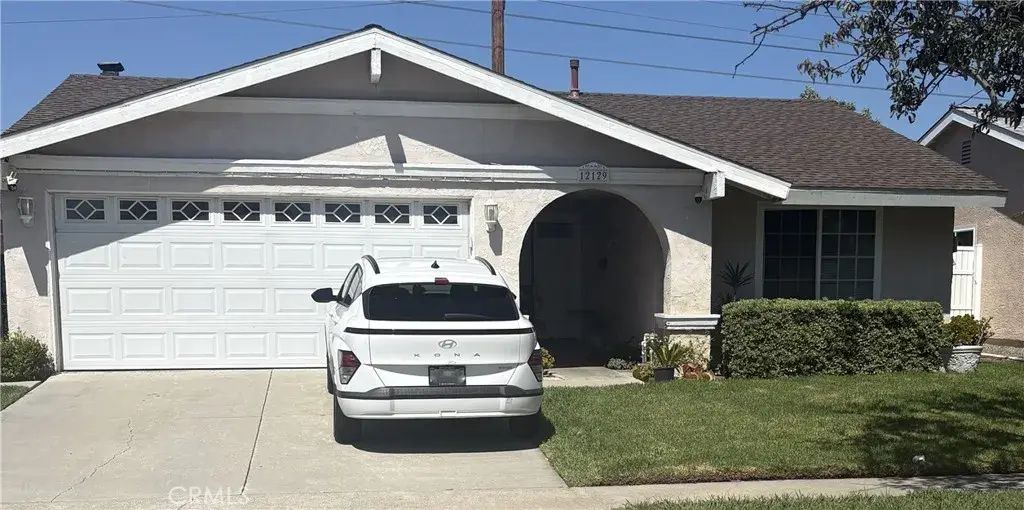 12129 Yearling, Cerritos