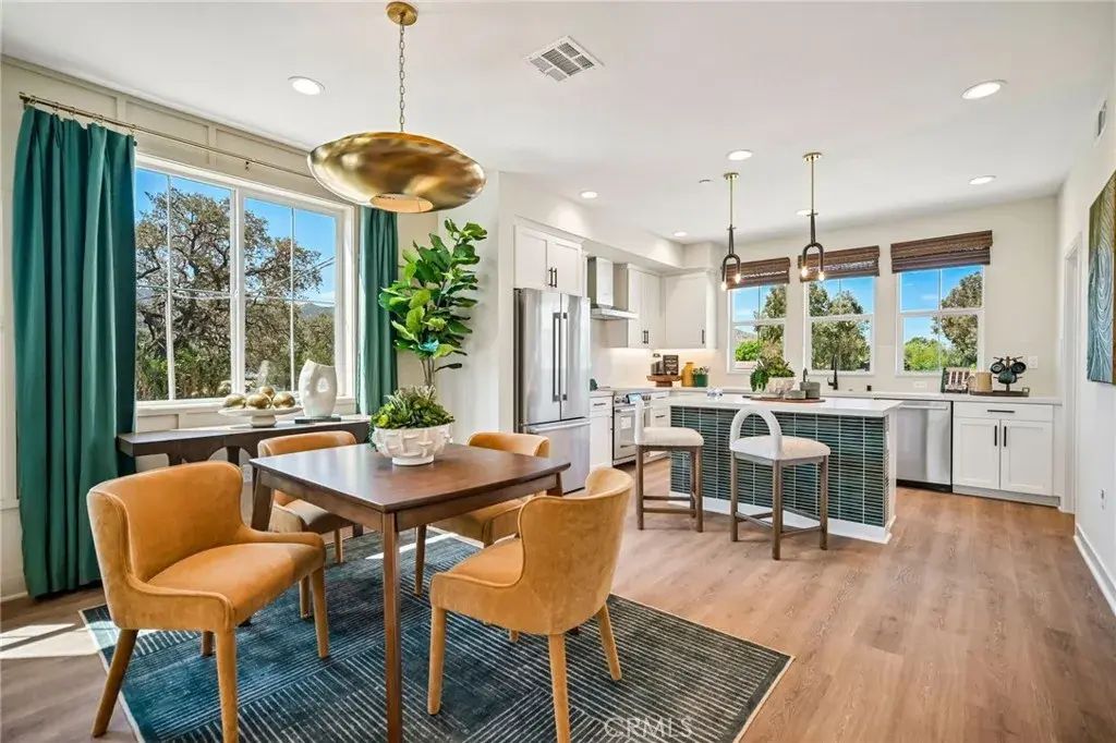 5871 Maplewood Lane 4, Simi Valley